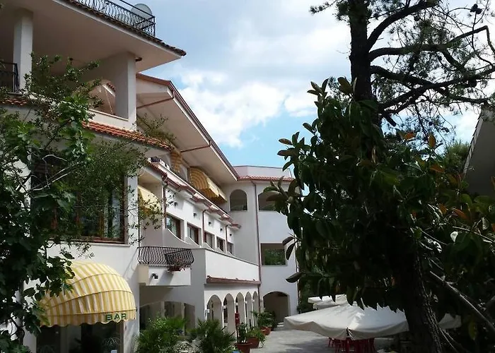 Paradiso Hotel