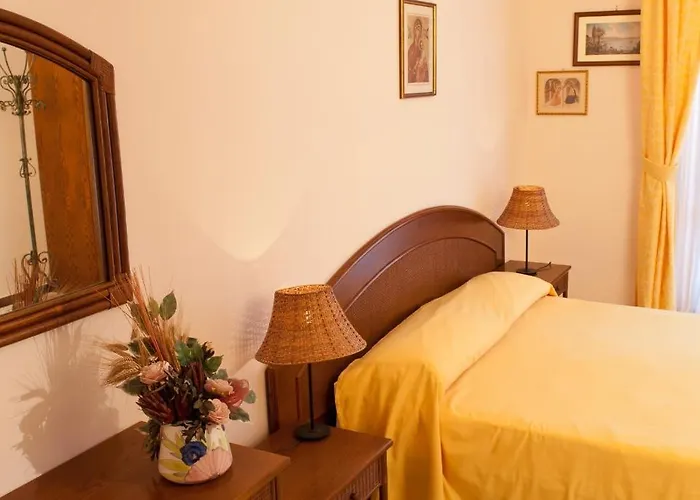 Paradiso 4*
