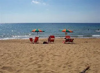 Ξενοδοχείο Paradiso 4*
