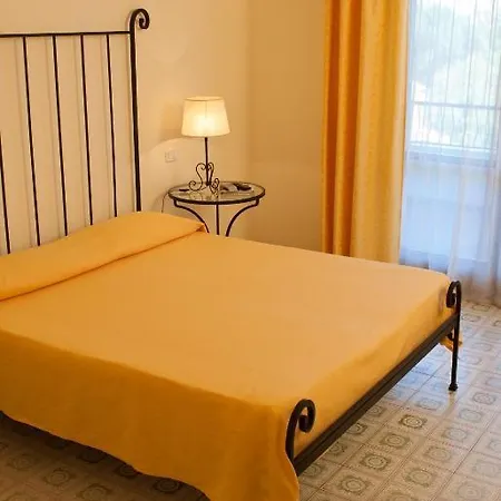 Otel Paradiso 4*